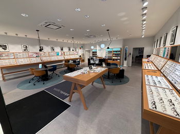 Das Bild zeigt eine Innenansicht unserer Filiale in Bad Vilbel.